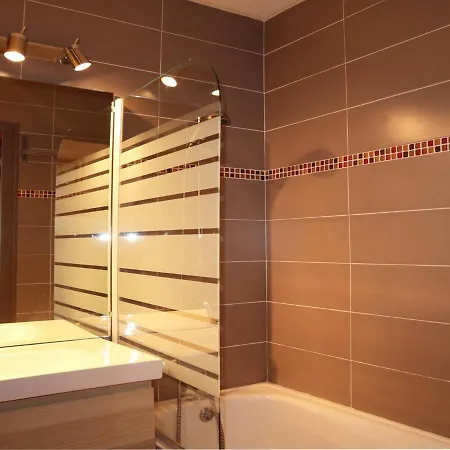 4 Pers En Coeur De Station, Balcon Vue Montagne - Fr-1-322-500